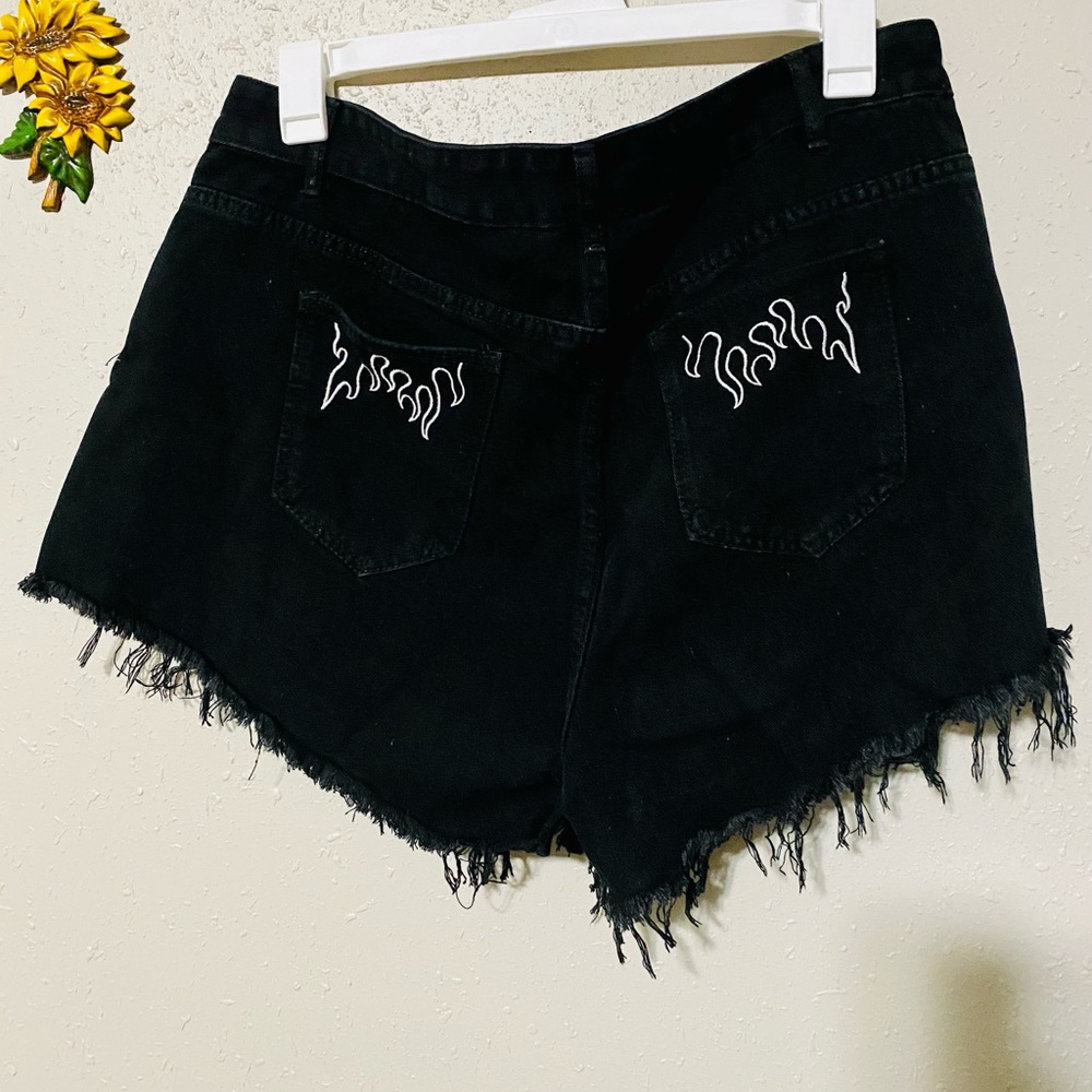 Flame Pocket Black Jean Shorts